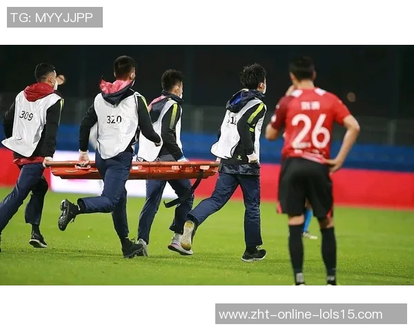 不死鸟与横滨的巅峰对决展现足球激情与荣耀的较量